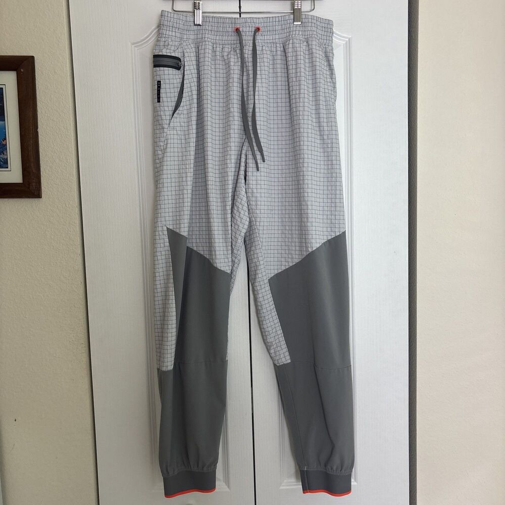 Under Armour Men’s Sz. XL -UA RUSH CELLIANT- Pants Tapered Geometric Pattern